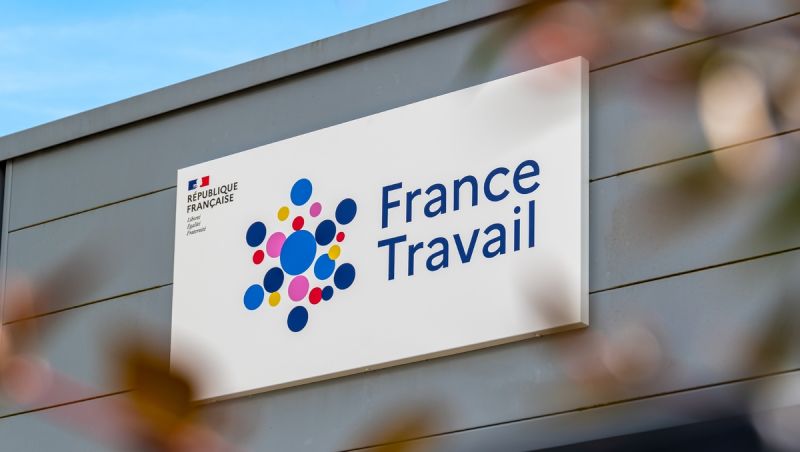 🛑 𝐍𝐨𝐮𝐯𝐞𝐥𝐥𝐞 𝐟𝐮𝐢𝐭𝐞 𝐦𝐚𝐬𝐬𝐢𝐯𝐞 𝐝𝐞 𝐝𝐨𝐧𝐧𝐞́𝐞𝐬 𝐜𝐡𝐞𝐳 𝐅𝐫𝐚𝐧𝐜𝐞 𝐓𝐫𝐚𝐯𝐚𝐢𝐥 : 𝟏,𝟔 𝐦𝐢𝐥𝐥𝐢𝐨𝐧 𝐝𝐞 𝐣𝐞𝐮𝐧𝐞𝐬 𝐢𝐦𝐩𝐚𝐜𝐭𝐞́𝐬 ! 